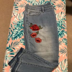A.N.A. Skinny Ankle Jeans with Floral Embroidery